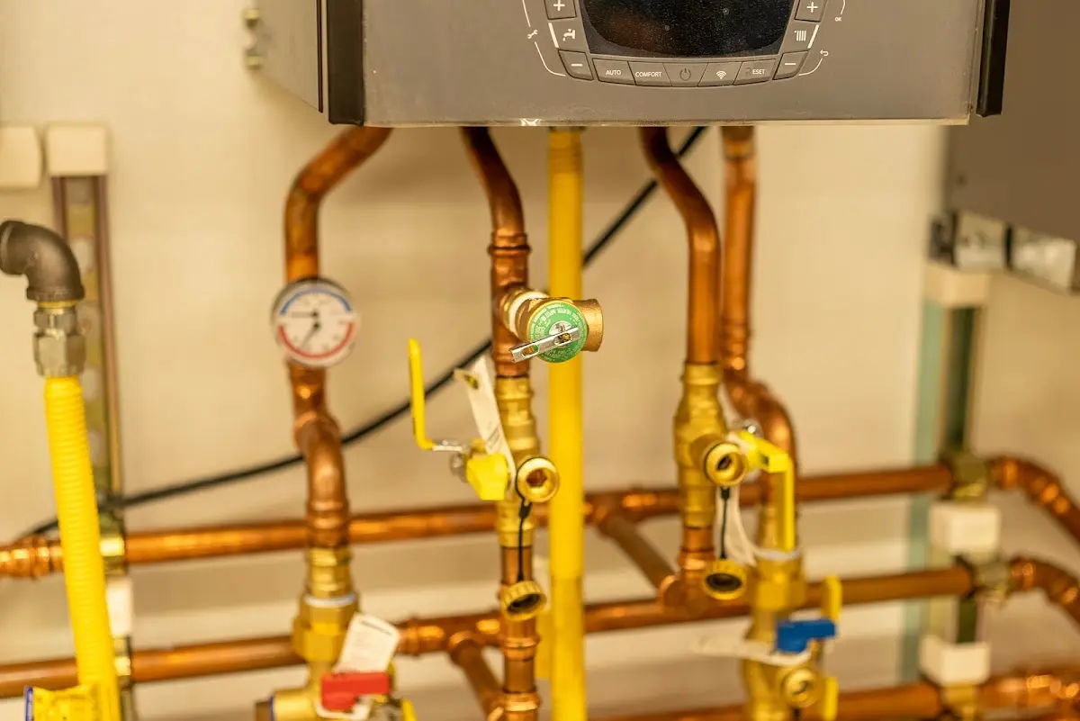 Licensed technician providing Emergency Plumbing for a homeowner in Putnam